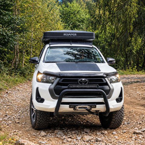 Toyota Hilux/Fortuner (2015-současnost) – 100W