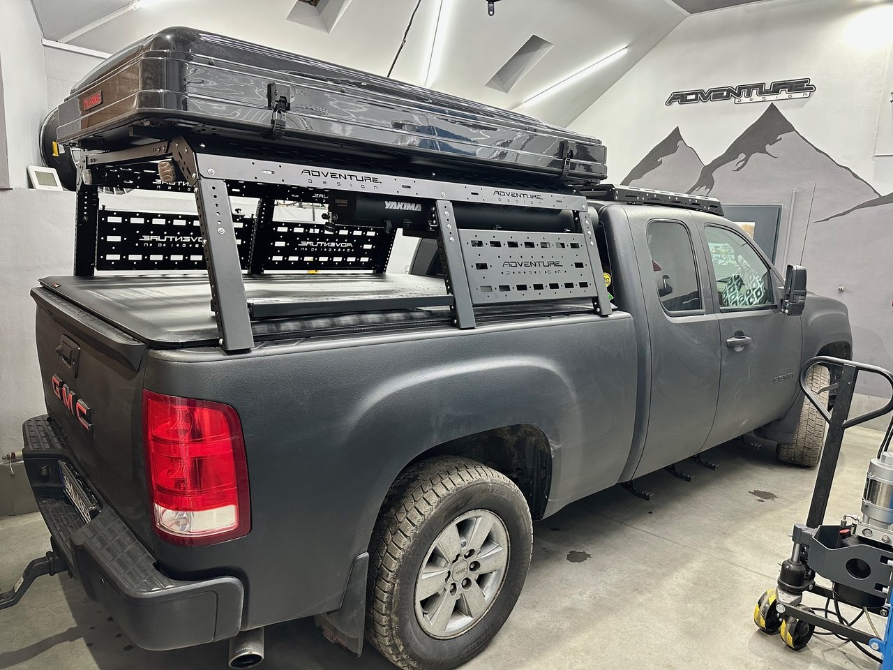 GMC Sierra - hlavní pohled
