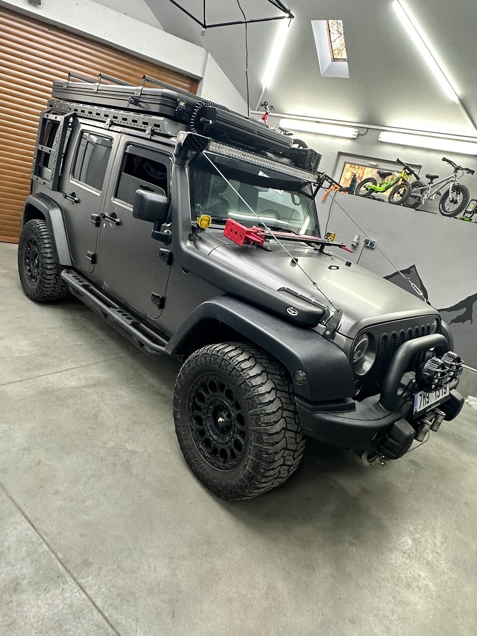 Jeep Wrangler - interiér