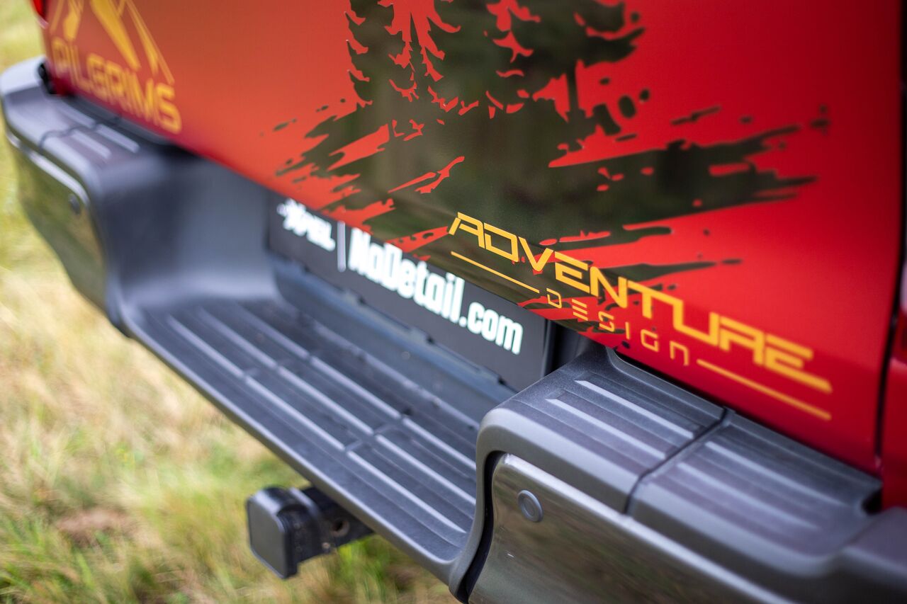 Toyota Hilux - Adventure Design 2026 (8)
