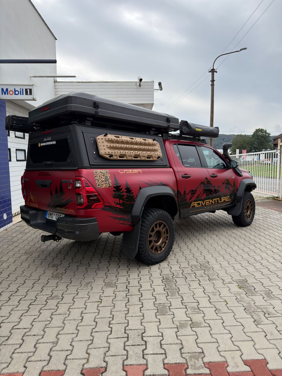 Toyota Hilux - Adventure Design 2026 (17)