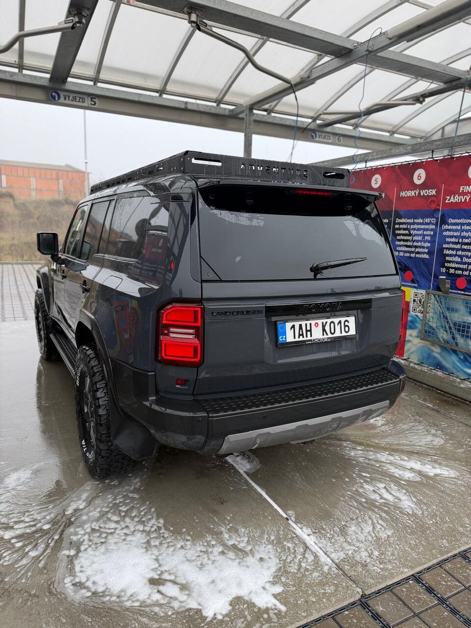Toyota Land Cruiser 250 - Off-road úprava (2)