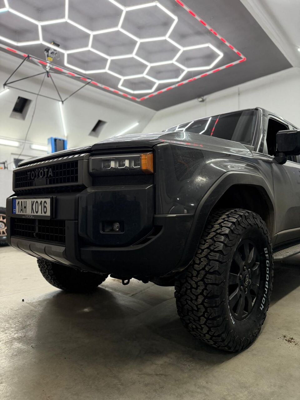 Toyota Land Cruiser 250 - Off-road úprava (5)
