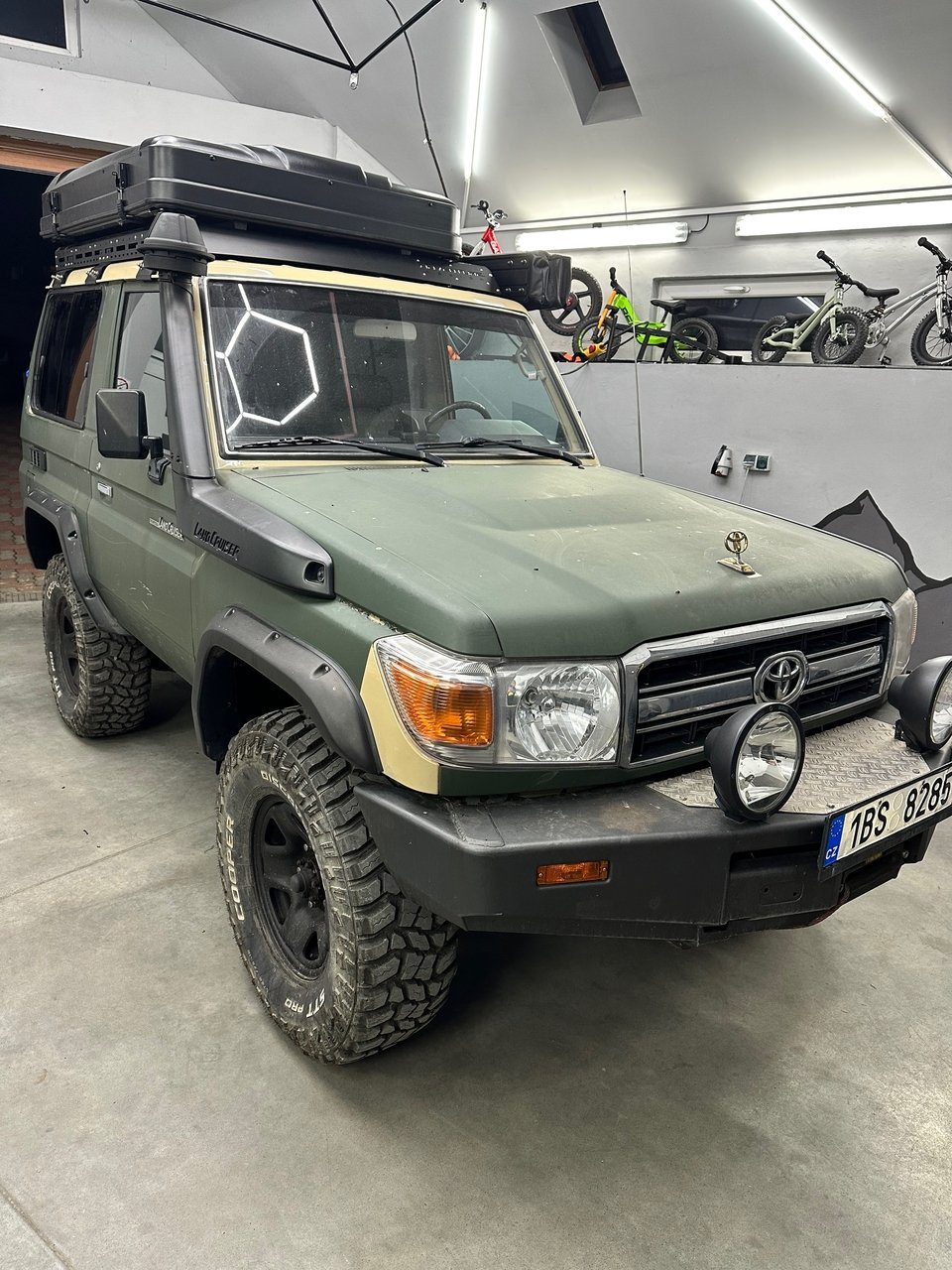 Toyota Land Cruiser - hlavní pohled
