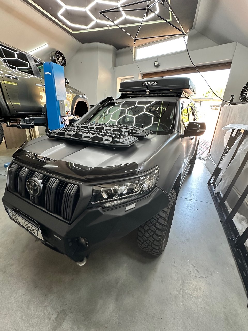 Toyota Land Cruiser - hlavní pohled