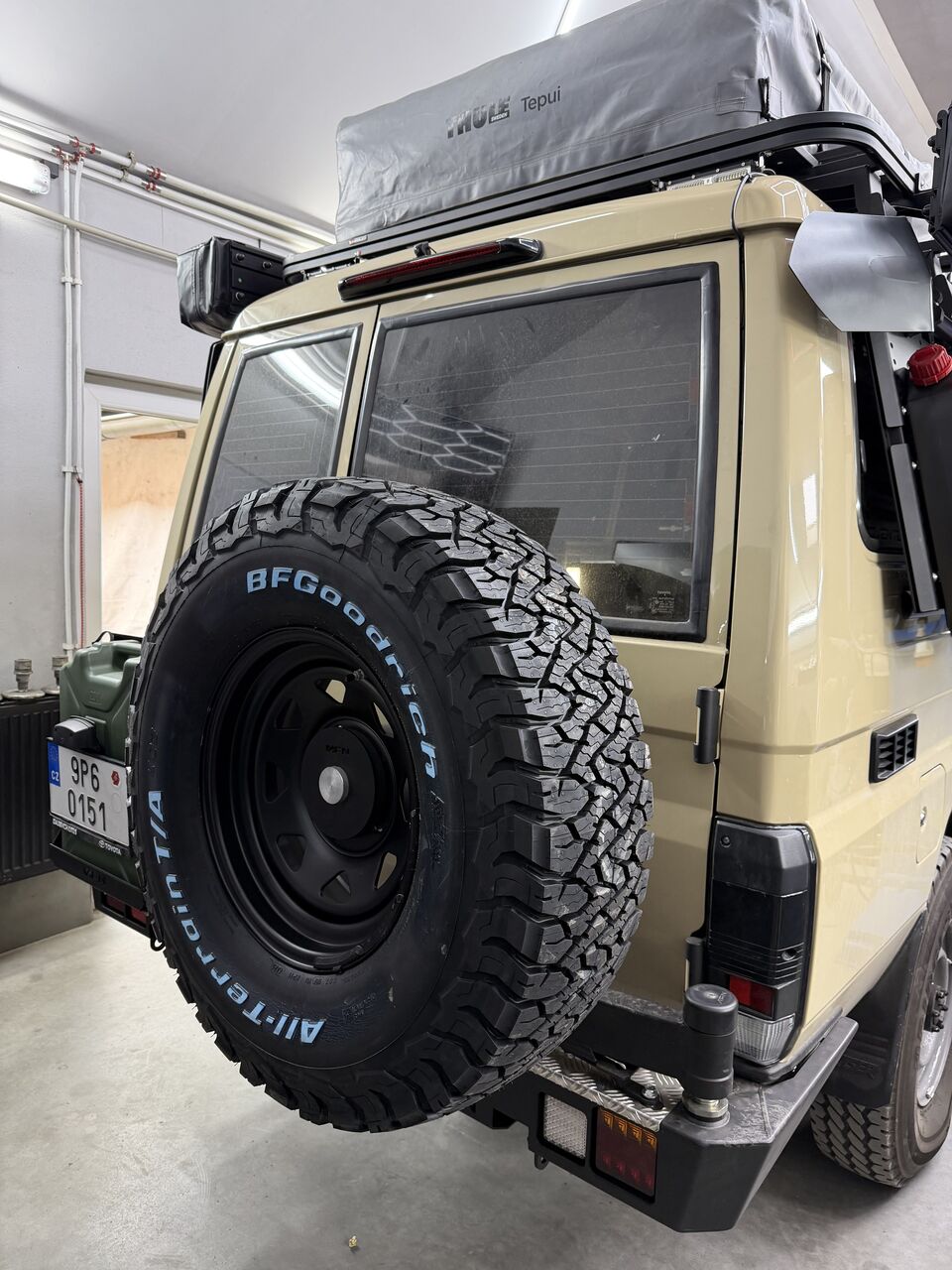 Toyota Land Cruiser 70 - Expediční úprava (5)